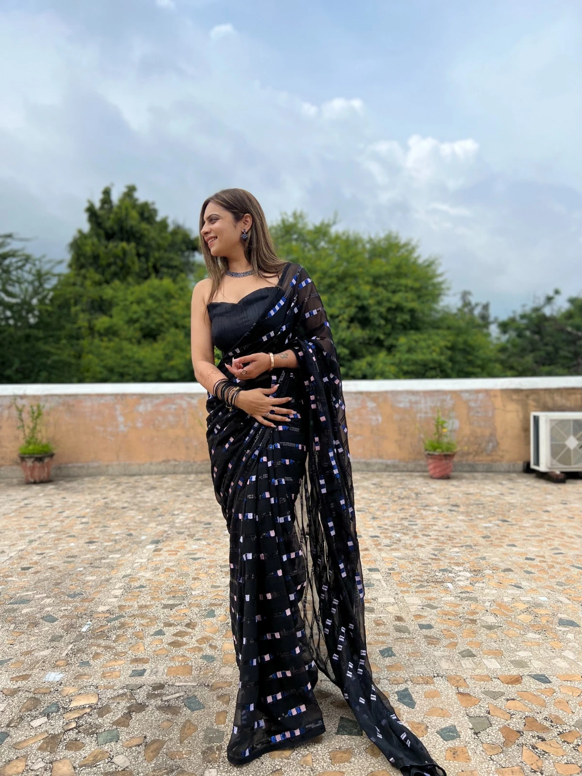 Vardan Ethnic Jr-606 Georgette Wholesale Fancy Saree — Wholesale Sarees, MPA wholesale from Surat — Photo 2